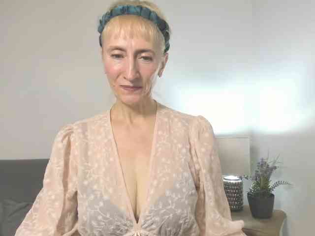 MargaretCherry webcam