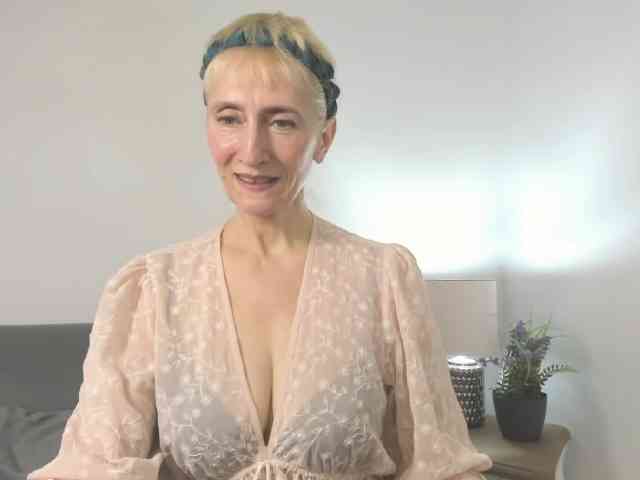 MargaretCherry webcam