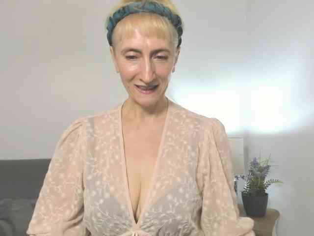 MargaretCherry webcam