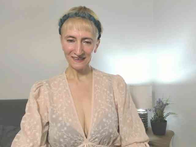 MargaretCherry webcam