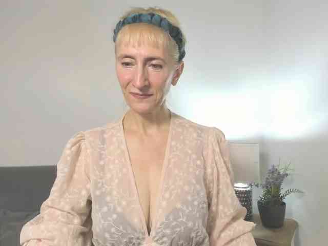 MargaretCherry webcam