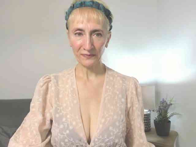 MargaretCherry webcam