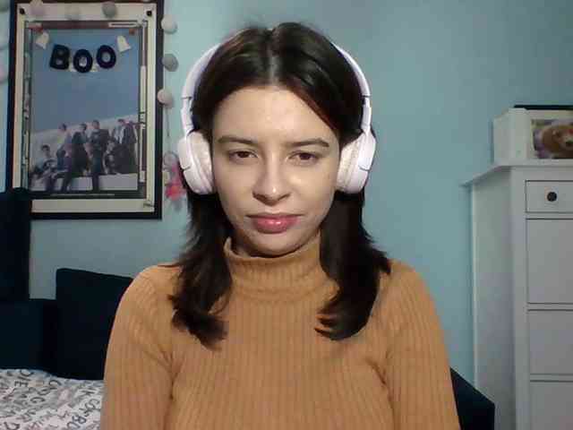 LariceHot webcam