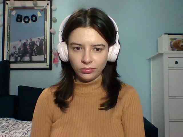 LariceHot webcam