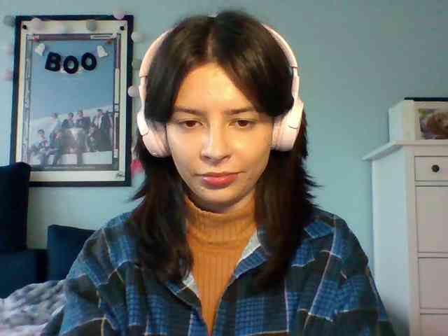 LariceHot webcam