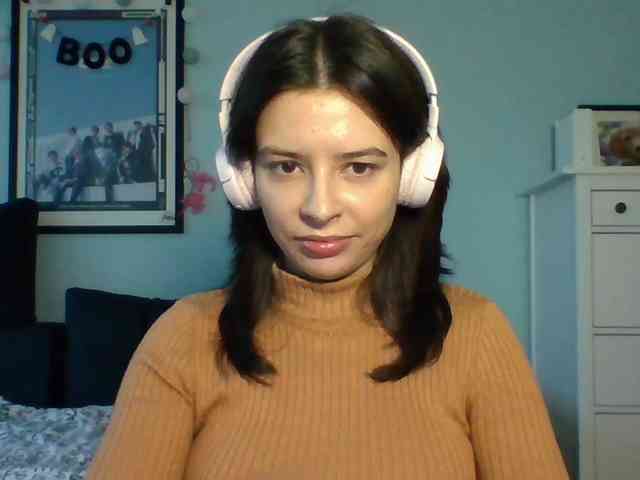 LariceHot webcam