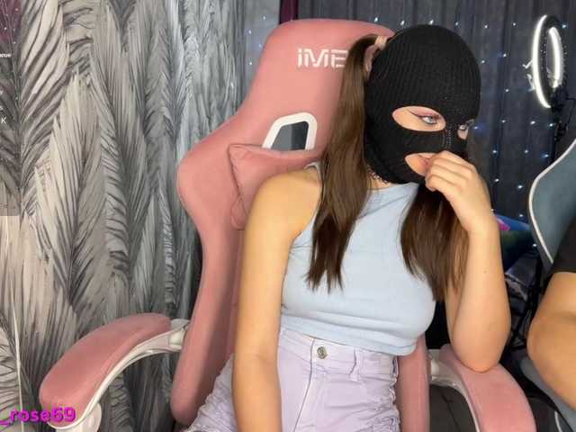 Entrez le videochat erotique avec le
modèle LallyRose LallyRose