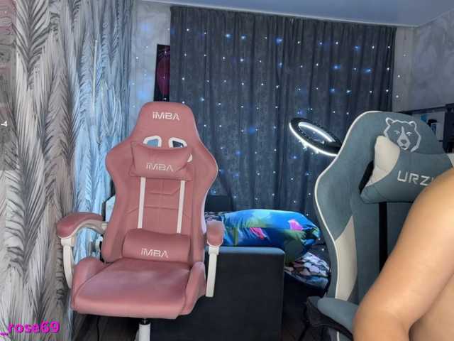 go to chat with LallyRose