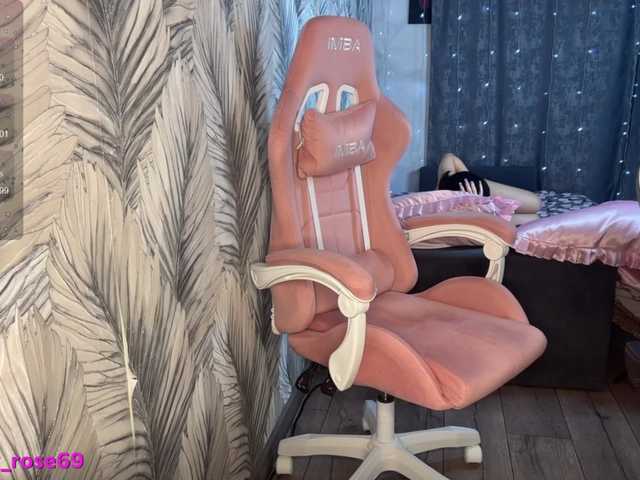 go to chat with LallyRose