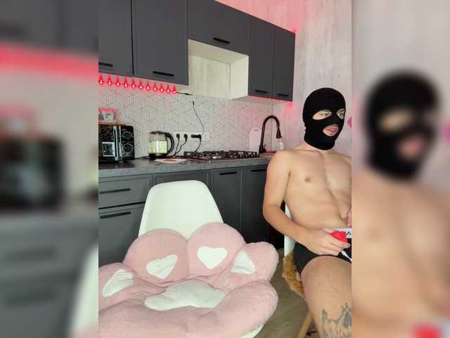 Gratis Live Sexcam mit LallyRose LallyRose