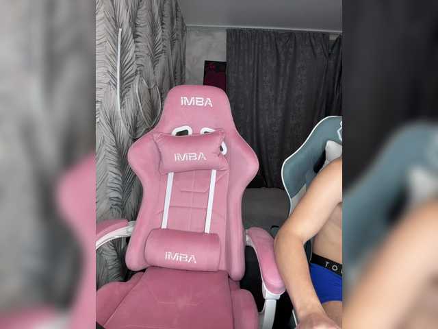 go to chat with LallyRose