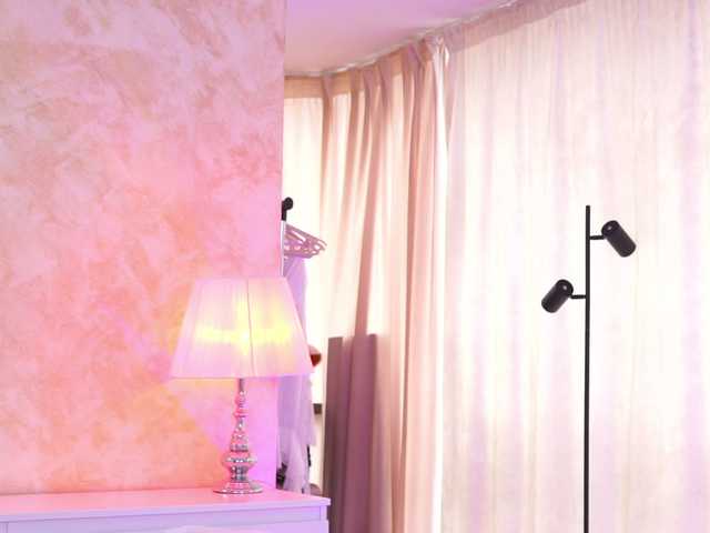 Gratis Live Sexcam mit ArtTeasee ArtTeasee