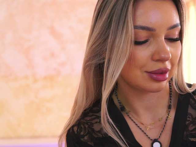 Accedi alla chat con il nickname ArtTeasee ArtTeasee