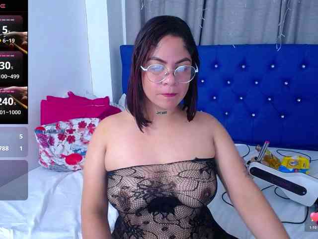 horny-cougar webcam