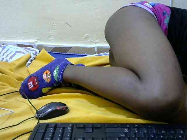 Sweetbarbie8 webcam