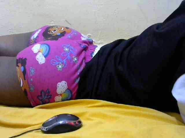 Sweetbarbie8 webcam
