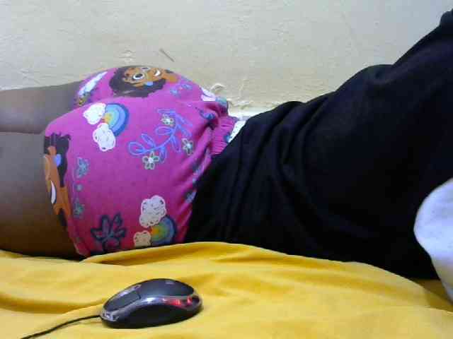 Sweetbarbie8 webcam