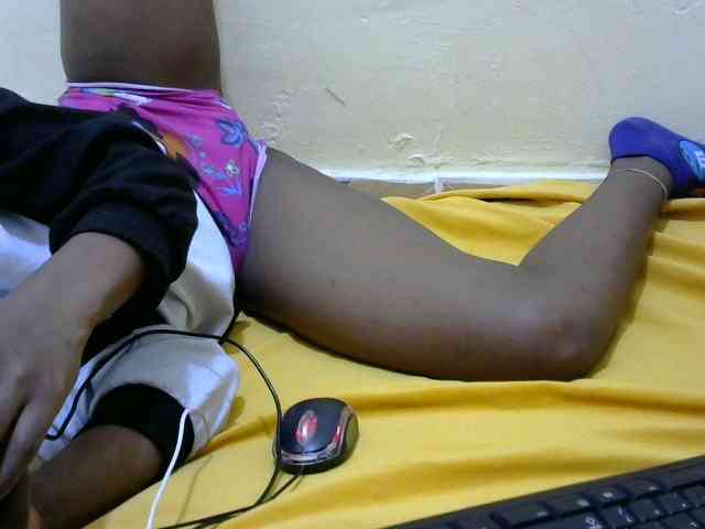 Sweetbarbie8 webcam