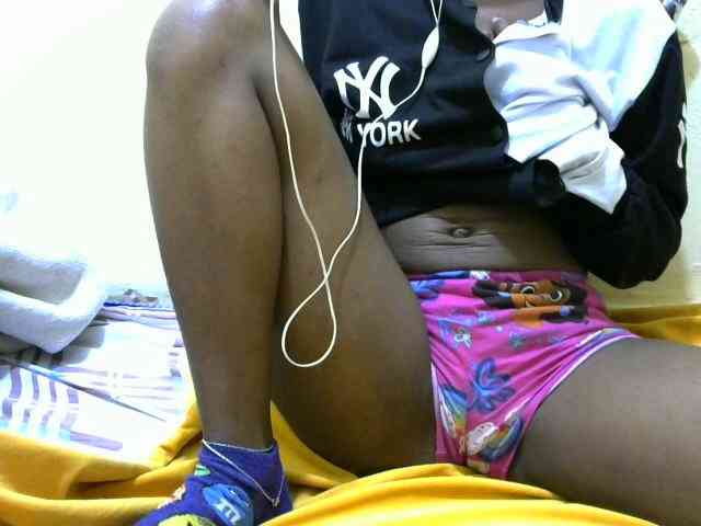 Sweetbarbie8 webcam