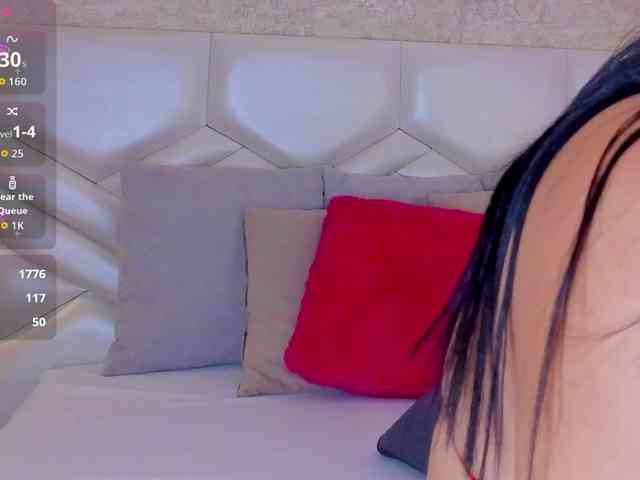 KRISTINCHERRY webcam