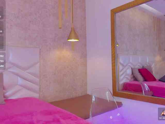 KRISTINCHERRY webcam