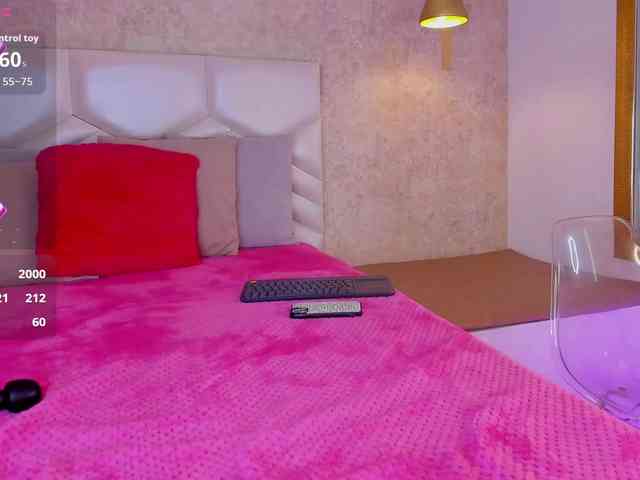 KRISTINCHERRY webcam