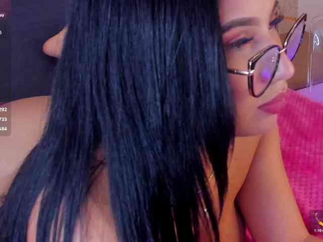 KRISTINCHERRY webcam