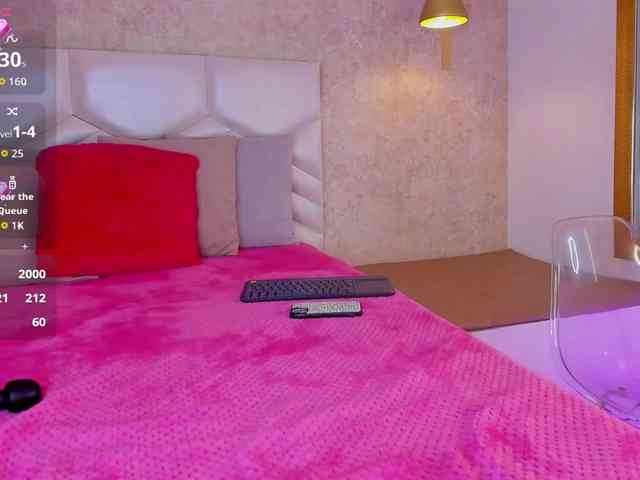 KRISTINCHERRY webcam