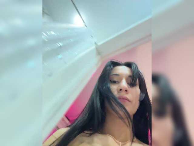 Accedi alla chat con il nickname Adel9 Adel9