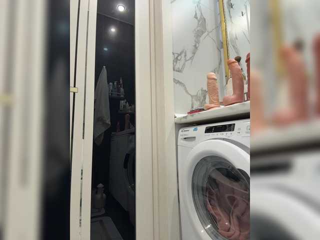 Entrez le videochat erotique avec le
modèle Adel9 Adel9