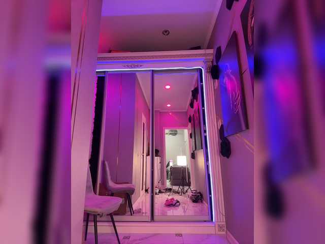 Entrez le videochat erotique avec le
modèle Adel9 Adel9