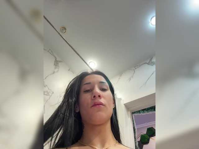 Vai a chattare su Adel9 Adel9