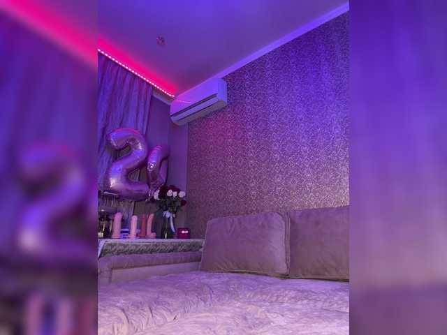 Accedi alla chat con il nickname Adel9 Adel9