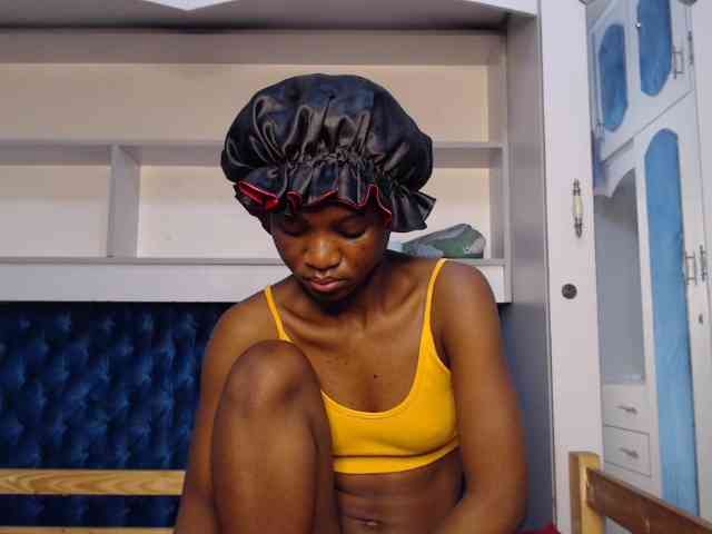 LadyDiva69 webcam