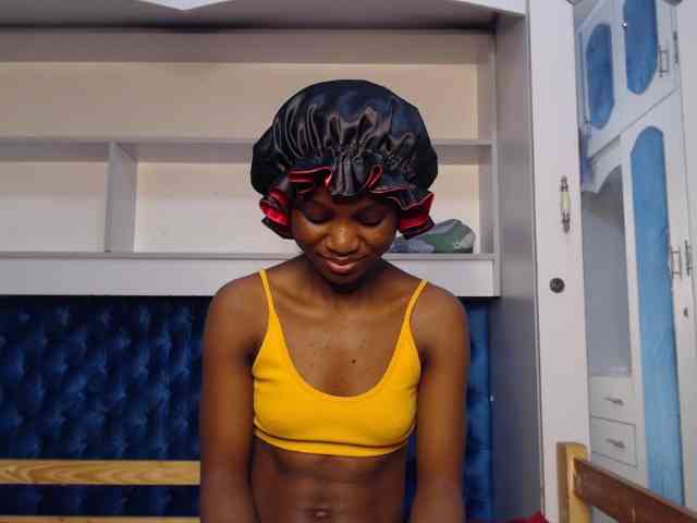 LadyDiva69 webcam