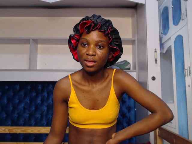 LadyDiva69 webcam
