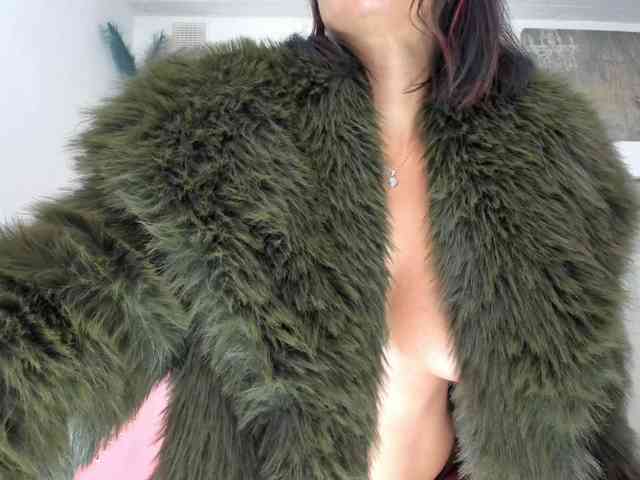 VickyIvy webcam