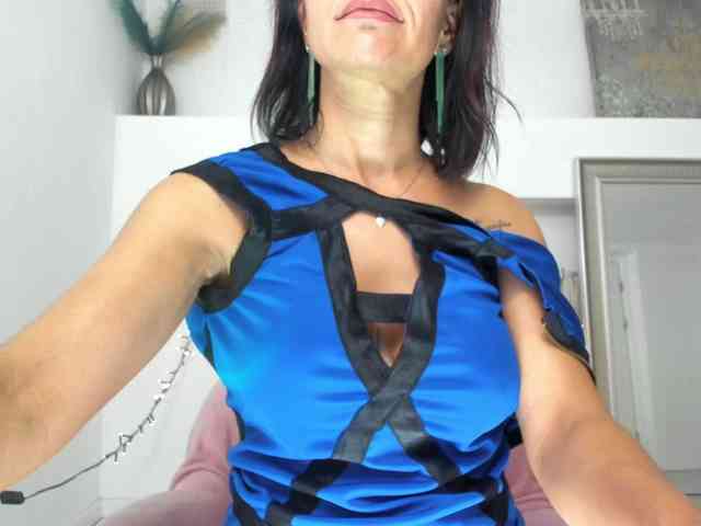 VickyIvy webcam