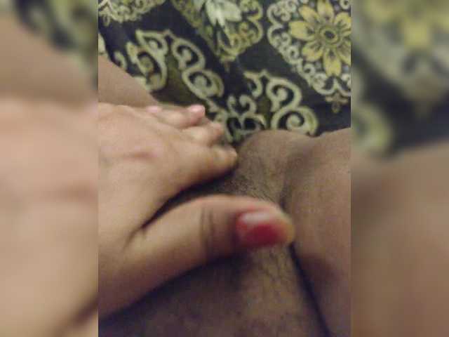IqraQueen webcam
