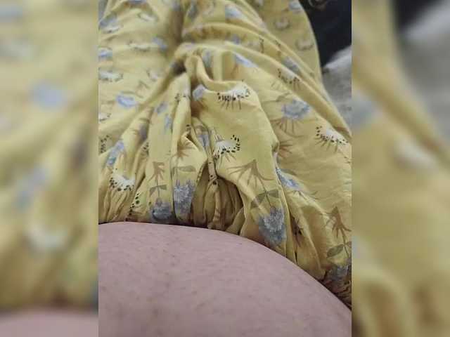 IqraQueen webcam