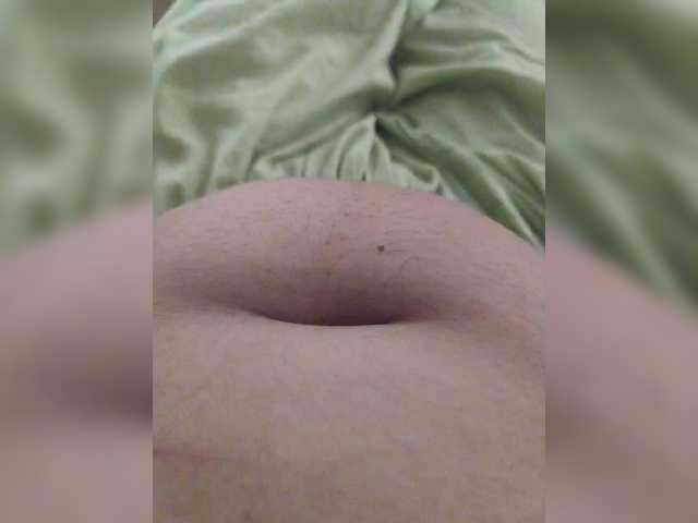 IqraQueen webcam