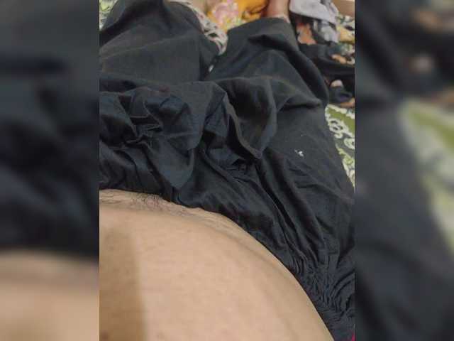 IqraQueen webcam