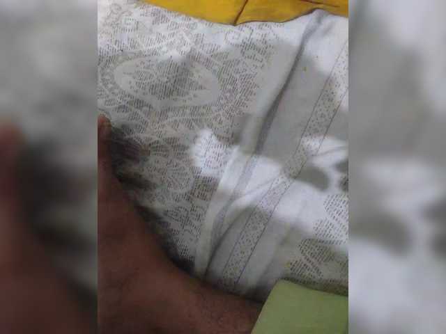 IqraQueen webcam