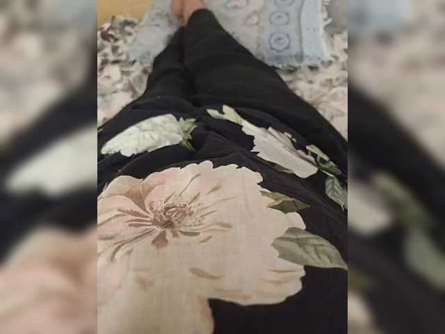 IqraQueen webcam
