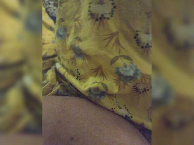 IqraQueen webcam