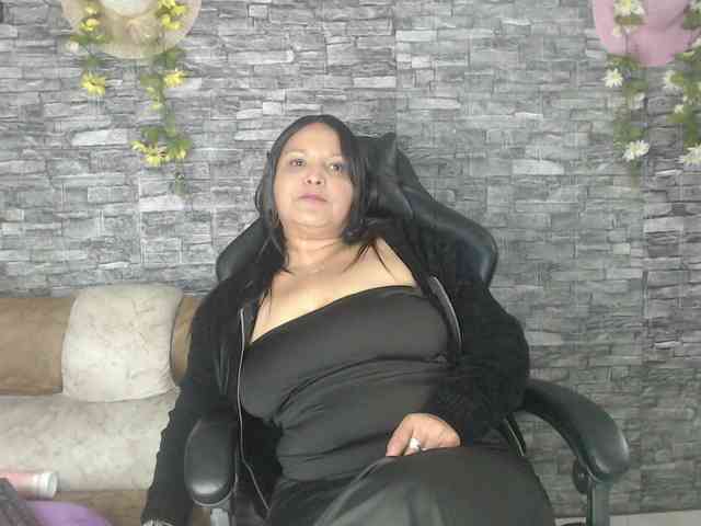 Danna-Paolaa webcam