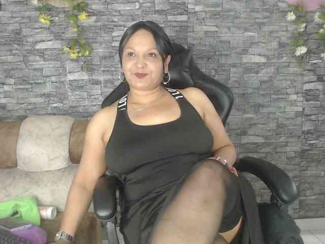 Danna-Paolaa webcam