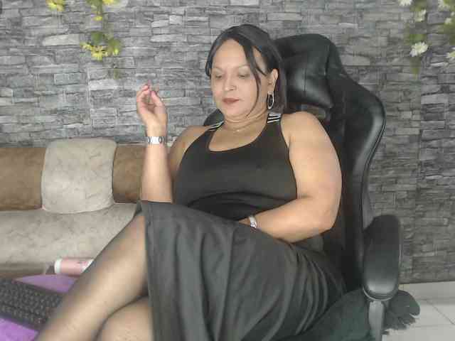 Danna-Paolaa webcam
