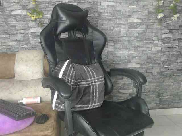 Danna-Paolaa webcam