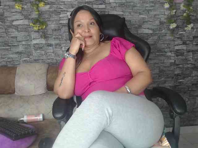 Danna-Paolaa webcam